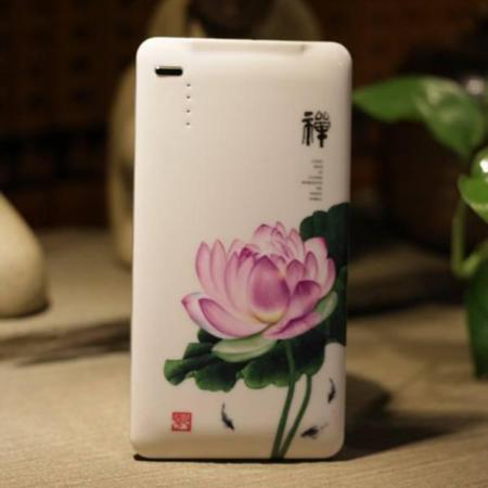 精致超薄电源（4000毫安）淘礼巴巴