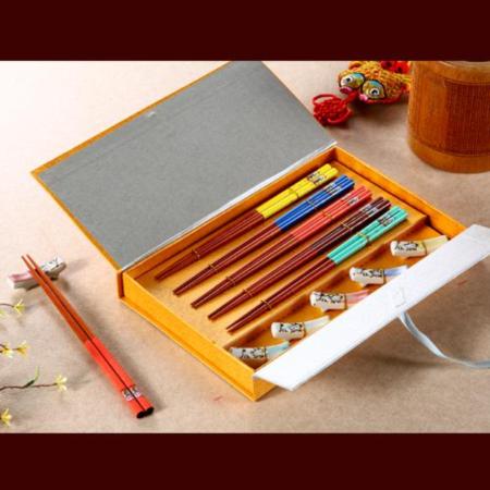 精致木制筷子套装淘礼巴巴