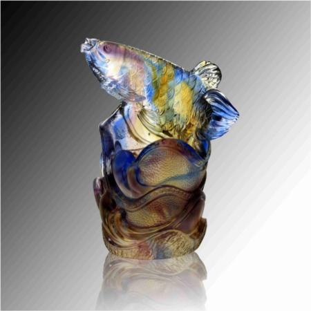 琉璃白玉系列鱼跃笔筒淘礼巴巴